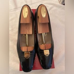 Vintage Salvatore Ferragamo Shoes (Doké)